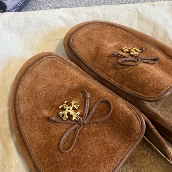 Tory Burch Tan Suede Clogs with Gold Detail - Picture 2 of 4